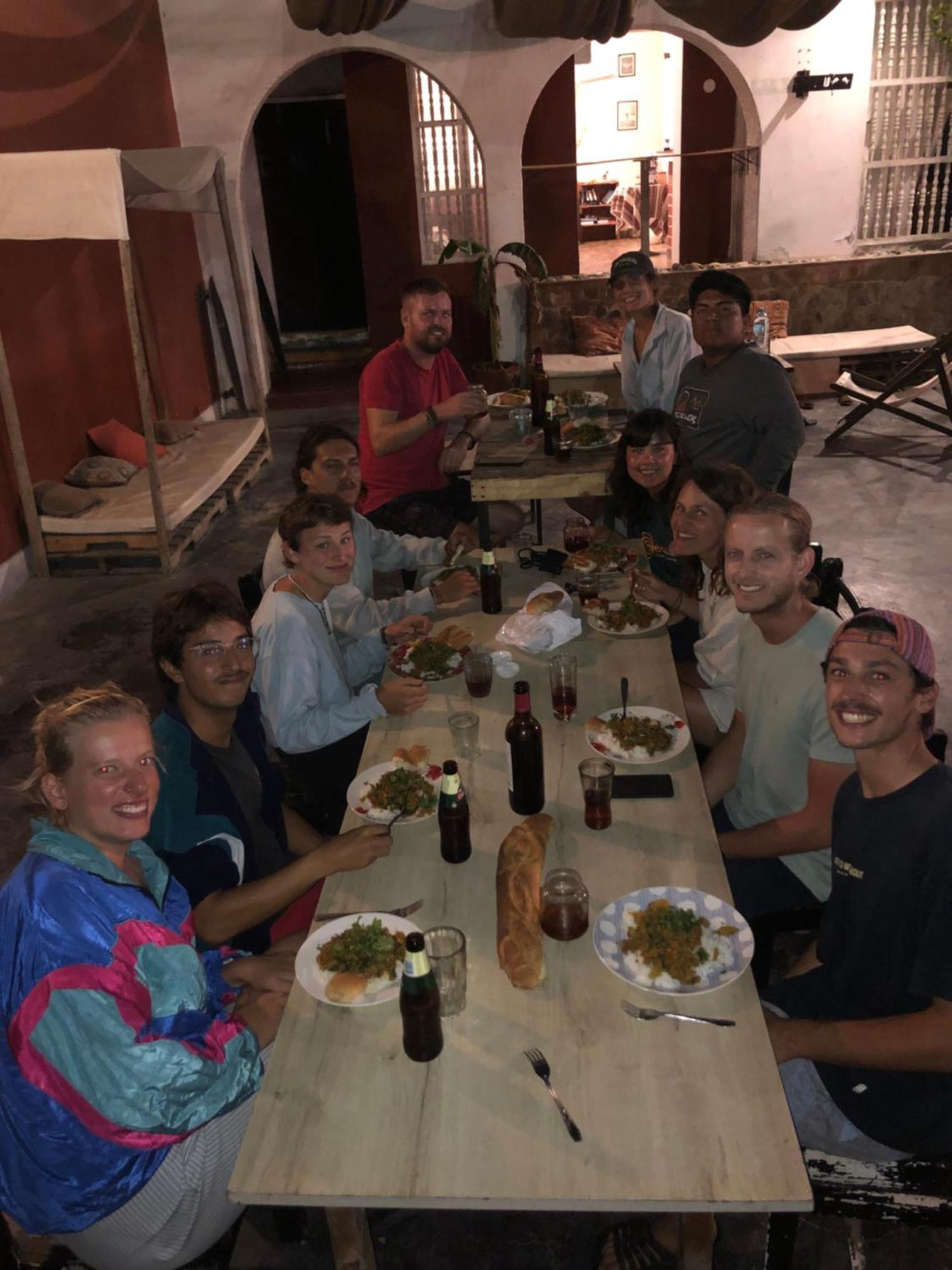 Pointbreak Surf Camp Hostel Huanchaco Exterior photo
